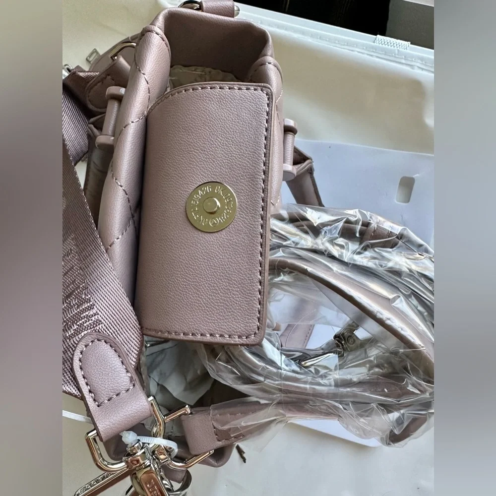 NWT Viral STEVE MADDEN BBAB crossbody satchel with air pod case pink stone